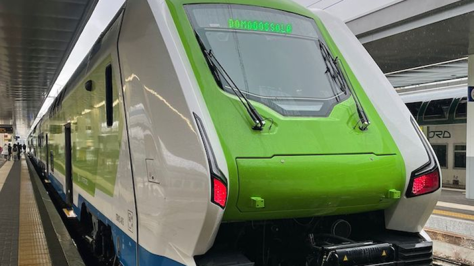 Domodossola-Arona, terzo anno di stop: dal 14 giugno i treni si fermano
