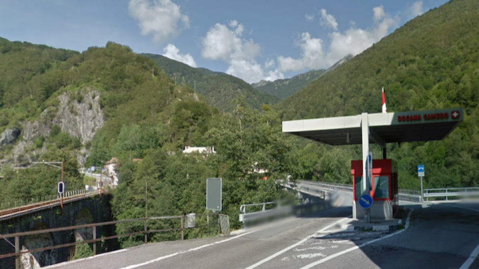 Italia e Svizzera, via libera ai bus transfrontalieri: addio al divieto di cabotaggio